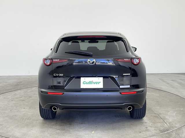 マツダ ＣＸ－３０ 20S プロアクティブツーリングセレ 兵庫県 2021(令3)年 2.5万km ジェットブラックマイカ ・純正8.8インチSDナビ/　Bluetoothオーディオ/　CD/DVD再生/　USB接続/　フルセグテレビ/・アラウンドビューモニター/・ETC/・衝突被害軽減システム/・レーダークルーズコントロール/・レーンキープアシスト/・ドライバーモニタリングシステム/・安全運転支援システム（i-ACTIVSENSE）/・前側方接近車両検知/・後側方接近車両検知/・ブラインドスポットモニター/・前方ドライブレコーダー/・電動リアゲート/・社外フロアマット/・シートヒーター（運転席・助手席）/・メモリーパワーシート（運転席）/・アイドリングストップ/・革巻きステアリング/・ステアリングリモコン/・ステアリングヒーター/・パドルシフト/・電動パーキングブレーキ/・オートブレーキホールド/・純正18インチアルミホイール/・ABS/・横滑り防止機能/・前後コーナーセンサー/・盗難防止装置/・オートライト/・オートマチックハイビーム/・LEDヘッドライト/・W＋サイドエアバック/・オートエアコン/・スマートキー