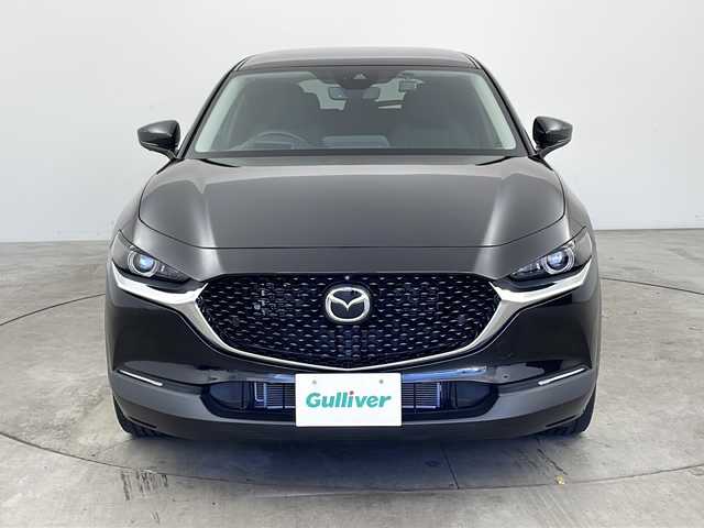 マツダ ＣＸ－３０ 20S プロアクティブツーリングセレ 兵庫県 2021(令3)年 2.5万km ジェットブラックマイカ ・純正8.8インチSDナビ/　Bluetoothオーディオ/　CD/DVD再生/　USB接続/　フルセグテレビ/・アラウンドビューモニター/・ETC/・衝突被害軽減システム/・レーダークルーズコントロール/・レーンキープアシスト/・ドライバーモニタリングシステム/・安全運転支援システム（i-ACTIVSENSE）/・前側方接近車両検知/・後側方接近車両検知/・ブラインドスポットモニター/・前方ドライブレコーダー/・電動リアゲート/・社外フロアマット/・シートヒーター（運転席・助手席）/・メモリーパワーシート（運転席）/・アイドリングストップ/・革巻きステアリング/・ステアリングリモコン/・ステアリングヒーター/・パドルシフト/・電動パーキングブレーキ/・オートブレーキホールド/・純正18インチアルミホイール/・ABS/・横滑り防止機能/・前後コーナーセンサー/・盗難防止装置/・オートライト/・オートマチックハイビーム/・LEDヘッドライト/・W＋サイドエアバック/・オートエアコン/・スマートキー