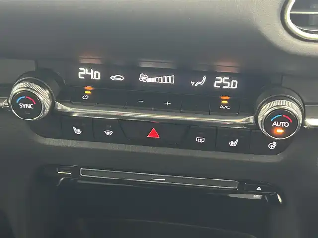 マツダ ＣＸ－３０ 20S プロアクティブツーリングセレ 熊本県 2021(令3)年 2.5万km ジェットブラックマイカ ・禁煙車/・純正8.8インチSDナビ/　Bluetoothオーディオ/　CD/DVD再生/　USB接続/　フルセグテレビ/・アラウンドビューモニター/・ETC/・衝突被害軽減システム/・レーダークルーズコントロール/・レーンキープアシスト/・ドライバーモニタリングシステム/・安全運転支援システム（i-ACTIVSENSE）/・前側方接近車両検知/・後側方接近車両検知/・ブラインドスポットモニター/・前方ドライブレコーダー/・電動リアゲート/・社外フロアマット/・シートヒーター（運転席・助手席）/・メモリーパワーシート（運転席）/・アイドリングストップ/・革巻きステアリング/・ステアリングリモコン/・ステアリングヒーター/・パドルシフト/・電動パーキングブレーキ/・オートブレーキホールド/・純正18インチアルミホイール/・ABS/・横滑り防止機能/・前後コーナーセンサー/・盗難防止装置/・オートライト/・オートマチックハイビーム/・LEDヘッドライト/・W＋サイドエアバック/・オートエアコン/・スマートキー