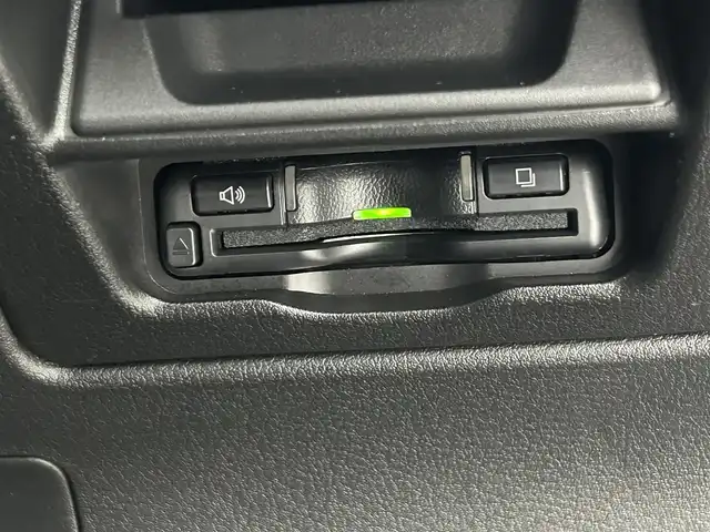 マツダ ＣＸ－３０ 20S プロアクティブツーリングセレ 熊本県 2021(令3)年 2.5万km ジェットブラックマイカ ・禁煙車/・純正8.8インチSDナビ/　Bluetoothオーディオ/　CD/DVD再生/　USB接続/　フルセグテレビ/・アラウンドビューモニター/・ETC/・衝突被害軽減システム/・レーダークルーズコントロール/・レーンキープアシスト/・ドライバーモニタリングシステム/・安全運転支援システム（i-ACTIVSENSE）/・前側方接近車両検知/・後側方接近車両検知/・ブラインドスポットモニター/・前方ドライブレコーダー/・電動リアゲート/・社外フロアマット/・シートヒーター（運転席・助手席）/・メモリーパワーシート（運転席）/・アイドリングストップ/・革巻きステアリング/・ステアリングリモコン/・ステアリングヒーター/・パドルシフト/・電動パーキングブレーキ/・オートブレーキホールド/・純正18インチアルミホイール/・ABS/・横滑り防止機能/・前後コーナーセンサー/・盗難防止装置/・オートライト/・オートマチックハイビーム/・LEDヘッドライト/・W＋サイドエアバック/・オートエアコン/・スマートキー