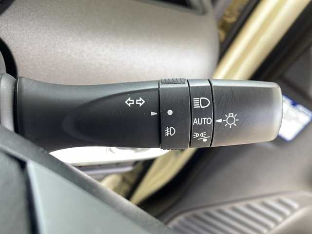 スズキ スペーシア ギア HYBRID XZ 兵庫県 2022(令4)年 0.9万km シフォンアイボリーM 登録時走行距離8766km/ワンオーナー/セーフティサポート/デュアルカメラブレーキサポート/アダプティブクルーズコントロール/純正8型ナビ/CD/DVD/フルセグ/Bluetooth/プッシュスタート/スマートキー/両側パワースライドドア/ガンメタリックドアミラー(電動オート格納機能)/ガンメタリックアウトサイドドアハンドル/ガンメタリックドアガーニッシュ/ガンメタリックサイドシルプロテクター/ガンメタリックバックドアガーニッシュ/ガンメタリックエンブレム/下部ガンメタリックプロテクター付リアバンパー/LEDヘッドランプ/LEDフロントフォグランプ/ヘッドアップディスプレイ/エコクール/リアヒーターダクト/スリムサーキュレーター/前席シートヒーター/後方視界支援ミラー/ETC/ルーフレール/保証書/取説/スペアキー1本