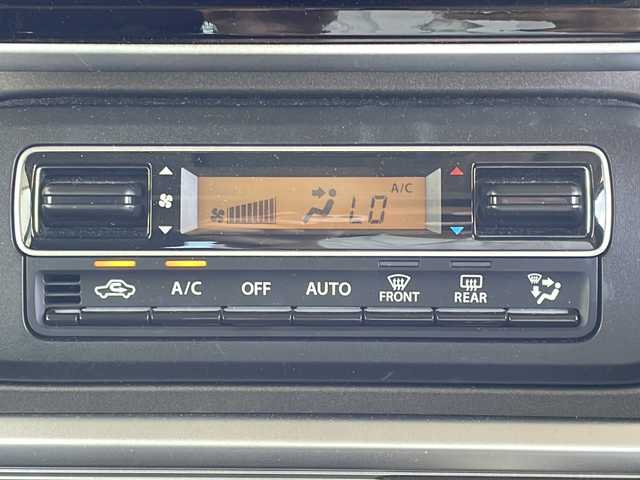 スズキ スペーシア ギア HYBRID XZ 兵庫県 2022(令4)年 0.9万km シフォンアイボリーM 登録時走行距離8766km/ワンオーナー/セーフティサポート/デュアルカメラブレーキサポート/アダプティブクルーズコントロール/純正8型ナビ/CD/DVD/フルセグ/Bluetooth/プッシュスタート/スマートキー/両側パワースライドドア/ガンメタリックドアミラー(電動オート格納機能)/ガンメタリックアウトサイドドアハンドル/ガンメタリックドアガーニッシュ/ガンメタリックサイドシルプロテクター/ガンメタリックバックドアガーニッシュ/ガンメタリックエンブレム/下部ガンメタリックプロテクター付リアバンパー/LEDヘッドランプ/LEDフロントフォグランプ/ヘッドアップディスプレイ/エコクール/リアヒーターダクト/スリムサーキュレーター/前席シートヒーター/後方視界支援ミラー/ETC/ルーフレール/保証書/取説/スペアキー1本