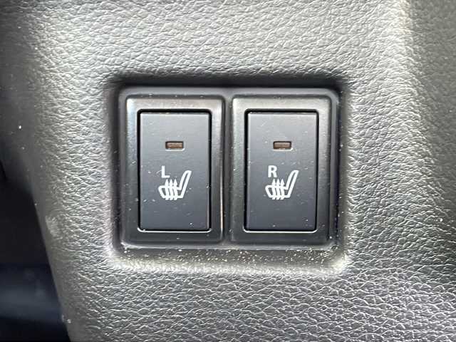 スズキ スペーシア ギア HYBRID XZ 兵庫県 2022(令4)年 0.9万km シフォンアイボリーM 登録時走行距離8766km/ワンオーナー/セーフティサポート/デュアルカメラブレーキサポート/アダプティブクルーズコントロール/純正8型ナビ/CD/DVD/フルセグ/Bluetooth/プッシュスタート/スマートキー/両側パワースライドドア/ガンメタリックドアミラー(電動オート格納機能)/ガンメタリックアウトサイドドアハンドル/ガンメタリックドアガーニッシュ/ガンメタリックサイドシルプロテクター/ガンメタリックバックドアガーニッシュ/ガンメタリックエンブレム/下部ガンメタリックプロテクター付リアバンパー/LEDヘッドランプ/LEDフロントフォグランプ/ヘッドアップディスプレイ/エコクール/リアヒーターダクト/スリムサーキュレーター/前席シートヒーター/後方視界支援ミラー/ETC/ルーフレール/保証書/取説/スペアキー1本