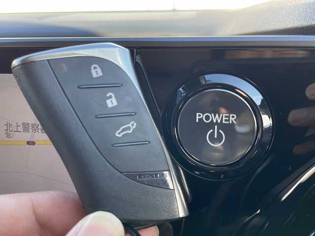 レクサス ＲＸ 450h+ バージョンL 岩手県 2024(令6)年 6.3万km ゴールドⅡ サンルーフ　デジタルミラー　アドバンストパーク　純正１４型ナビ　フルセグ　Ｂｌｕｅｔｏｏｔｈ　ＵＳＢ　ＨＤＭＩ　全周囲Ｃ　　純正２１ＡＷ　革シート　シートヒーター　エアシート　ステアヒーター　ETC