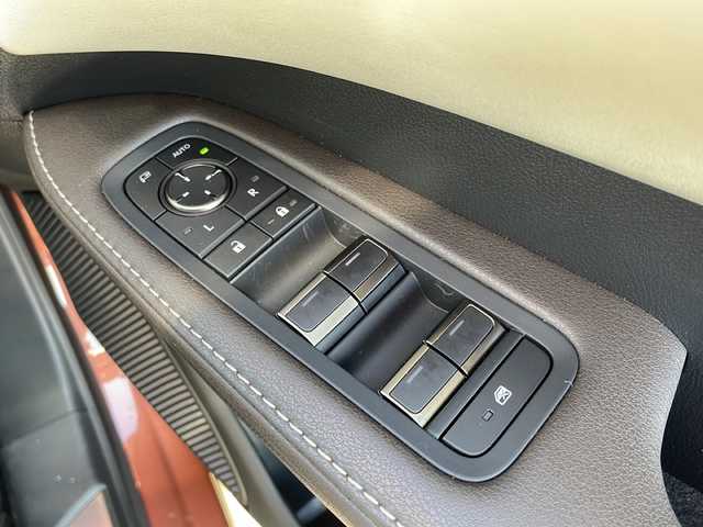 レクサス ＲＸ 450h+ バージョンL 岩手県 2024(令6)年 6.3万km ゴールドⅡ サンルーフ　デジタルミラー　アドバンストパーク　純正１４型ナビ　フルセグ　Ｂｌｕｅｔｏｏｔｈ　ＵＳＢ　ＨＤＭＩ　全周囲Ｃ　　純正２１ＡＷ　革シート　シートヒーター　エアシート　ステアヒーター　ETC