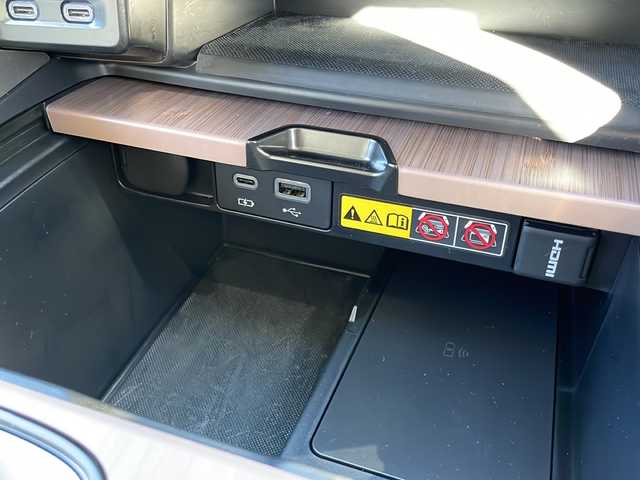 レクサス ＲＸ 450h+ バージョンL 岩手県 2024(令6)年 6.3万km ゴールドⅡ サンルーフ　デジタルミラー　アドバンストパーク　純正１４型ナビ　フルセグ　Ｂｌｕｅｔｏｏｔｈ　ＵＳＢ　ＨＤＭＩ　全周囲Ｃ　　純正２１ＡＷ　革シート　シートヒーター　エアシート　ステアヒーター　ETC