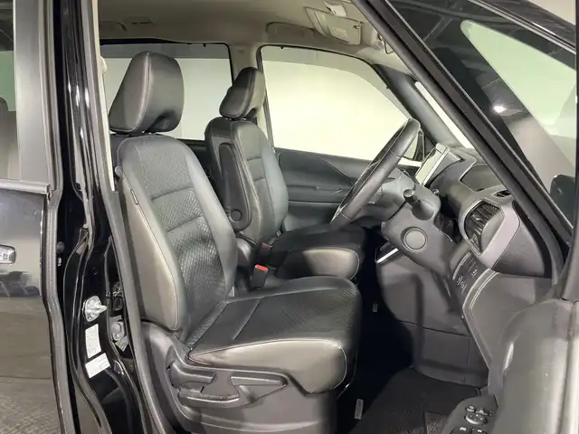 日産 セレナ ハイウェイスター V 神奈川県 2020(令2)年 3.9万km ダイヤモンドブラック 純正10型SDナビゲーション/AM FM Bluetooth フルセグ SD USB CD DVD/アラウンドビューモニター/両側ハンズフリーパワースライドドア/ブラインドスポットモニター/全方位運転支援システム/インテリジェントエマージェンシーブレーキ/後側方車両検知警報/後退時車両検知警報/標識検知機能/踏み間違い衝突防止アシスト/車線逸脱防止支援システム/車線逸脱警報/後側方衝突防止支援システム/アイドリングストップ/クルーズコントロール/革巻きステアリング/ステアリングリモコン/前方ドライブレコーダー/ETC/カプロンシート/純正フロアマット/LEDヘッドライト/オートライト/オートマチックハイビーム/フォグランプ/電動格納ミラー/ウィンカーミラー/純正16インチアルミホイール/ドアバイザー/インテリジェントキー