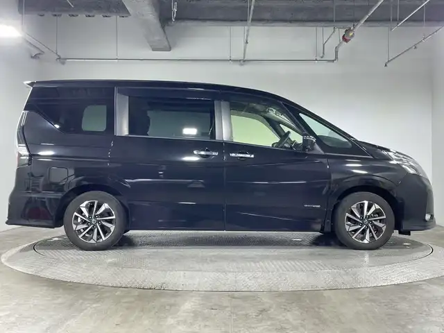 日産 セレナ ハイウェイスター V 神奈川県 2020(令2)年 3.9万km ダイヤモンドブラック 純正10型SDナビゲーション/AM FM Bluetooth フルセグ SD USB CD DVD/アラウンドビューモニター/両側ハンズフリーパワースライドドア/ブラインドスポットモニター/全方位運転支援システム/インテリジェントエマージェンシーブレーキ/後側方車両検知警報/後退時車両検知警報/標識検知機能/踏み間違い衝突防止アシスト/車線逸脱防止支援システム/車線逸脱警報/後側方衝突防止支援システム/アイドリングストップ/クルーズコントロール/革巻きステアリング/ステアリングリモコン/前方ドライブレコーダー/ETC/カプロンシート/純正フロアマット/LEDヘッドライト/オートライト/オートマチックハイビーム/フォグランプ/電動格納ミラー/ウィンカーミラー/純正16インチアルミホイール/ドアバイザー/インテリジェントキー