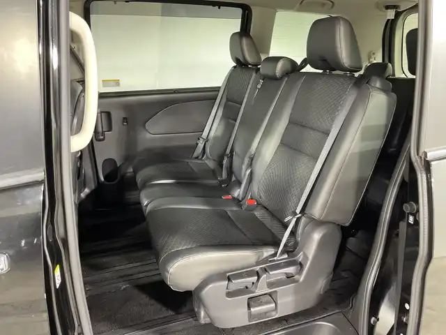 日産 セレナ ハイウェイスター V 神奈川県 2020(令2)年 3.9万km ダイヤモンドブラック 純正10型SDナビゲーション/AM FM Bluetooth フルセグ SD USB CD DVD/アラウンドビューモニター/両側ハンズフリーパワースライドドア/ブラインドスポットモニター/全方位運転支援システム/インテリジェントエマージェンシーブレーキ/後側方車両検知警報/後退時車両検知警報/標識検知機能/踏み間違い衝突防止アシスト/車線逸脱防止支援システム/車線逸脱警報/後側方衝突防止支援システム/アイドリングストップ/クルーズコントロール/革巻きステアリング/ステアリングリモコン/前方ドライブレコーダー/ETC/カプロンシート/純正フロアマット/LEDヘッドライト/オートライト/オートマチックハイビーム/フォグランプ/電動格納ミラー/ウィンカーミラー/純正16インチアルミホイール/ドアバイザー/インテリジェントキー