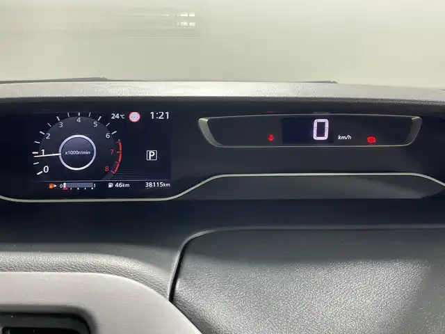 日産 セレナ ハイウェイスター V 神奈川県 2020(令2)年 3.9万km ダイヤモンドブラック 純正10型SDナビゲーション/AM FM Bluetooth フルセグ SD USB CD DVD/アラウンドビューモニター/両側ハンズフリーパワースライドドア/ブラインドスポットモニター/全方位運転支援システム/インテリジェントエマージェンシーブレーキ/後側方車両検知警報/後退時車両検知警報/標識検知機能/踏み間違い衝突防止アシスト/車線逸脱防止支援システム/車線逸脱警報/後側方衝突防止支援システム/アイドリングストップ/クルーズコントロール/革巻きステアリング/ステアリングリモコン/前方ドライブレコーダー/ETC/カプロンシート/純正フロアマット/LEDヘッドライト/オートライト/オートマチックハイビーム/フォグランプ/電動格納ミラー/ウィンカーミラー/純正16インチアルミホイール/ドアバイザー/インテリジェントキー