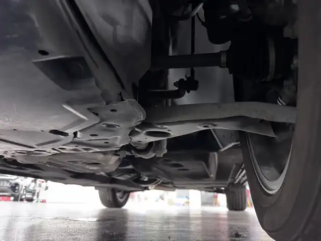 マツダ ＣＸ－５ XD エクスクルーシブモード 三重県 2020(令2)年 6.4万km ソウルレッドクリスタルM ディーゼルターボ/FF/MTモード付フロア6AT/純正 8インチナビ/（FM/AM/aha/Stitcher/Bluetooth/USB/CD*/AUX/DVD*/TV*）*…OP/360°ビュー・モニター/BOSEサウンドシステム/純正フルエアロ（フロント、サイド、リアアンダースカート）/ETC/安全/●車間認知支援システム/●スマートブレーキサポート/●スマートシティブレーキサポート/●車線逸脱警報/●レーンキープアシストシステム/●レーダークルーズコントロール/●BSMシステム（RCTA機能付）/●交通標識認識システム/●ドライバーアテンションアラート/パーキングセンサーシステム/装備/・ナッパレザーシート（ディープレッド）/・パワーシート（D10way/N6way）/・シートヒーター（D/N/2nd左右）/・ステアリングヒーター/・シートベンチレーション（D/N）/・パワーテールゲート/・アクティブドライビングディスプレイ（HUD）/・左右独立オートエアコン/・オートライト/・LEDヘッドランプ/・レインセンサーワイパー/・電子パーキングブレーキ＆オートホールド/・ステアリングスイッチ/・プッシュスタート/・純正19inAW/・スマートキーx1/・保/取/ナビ取/など