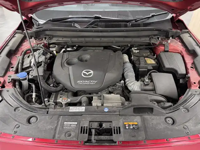マツダ ＣＸ－５ XD エクスクルーシブモード 三重県 2020(令2)年 6.4万km ソウルレッドクリスタルM ディーゼルターボ/FF/MTモード付フロア6AT/純正 8インチナビ/（FM/AM/aha/Stitcher/Bluetooth/USB/CD*/AUX/DVD*/TV*）*…OP/360°ビュー・モニター/BOSEサウンドシステム/純正フルエアロ（フロント、サイド、リアアンダースカート）/ETC/安全/●車間認知支援システム/●スマートブレーキサポート/●スマートシティブレーキサポート/●車線逸脱警報/●レーンキープアシストシステム/●レーダークルーズコントロール/●BSMシステム（RCTA機能付）/●交通標識認識システム/●ドライバーアテンションアラート/パーキングセンサーシステム/装備/・ナッパレザーシート（ディープレッド）/・パワーシート（D10way/N6way）/・シートヒーター（D/N/2nd左右）/・ステアリングヒーター/・シートベンチレーション（D/N）/・パワーテールゲート/・アクティブドライビングディスプレイ（HUD）/・左右独立オートエアコン/・オートライト/・LEDヘッドランプ/・レインセンサーワイパー/・電子パーキングブレーキ＆オートホールド/・ステアリングスイッチ/・プッシュスタート/・純正19inAW/・スマートキーx1/・保/取/ナビ取/など