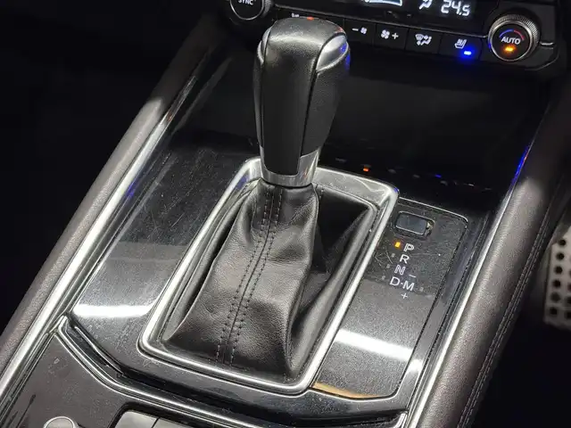 マツダ ＣＸ－５ XD エクスクルーシブモード 三重県 2020(令2)年 6.4万km ソウルレッドクリスタルM ディーゼルターボ/FF/MTモード付フロア6AT/純正 8インチナビ/（FM/AM/aha/Stitcher/Bluetooth/USB/CD*/AUX/DVD*/TV*）*…OP/360°ビュー・モニター/BOSEサウンドシステム/純正フルエアロ（フロント、サイド、リアアンダースカート）/ETC/安全/●車間認知支援システム/●スマートブレーキサポート/●スマートシティブレーキサポート/●車線逸脱警報/●レーンキープアシストシステム/●レーダークルーズコントロール/●BSMシステム（RCTA機能付）/●交通標識認識システム/●ドライバーアテンションアラート/パーキングセンサーシステム/装備/・ナッパレザーシート（ディープレッド）/・パワーシート（D10way/N6way）/・シートヒーター（D/N/2nd左右）/・ステアリングヒーター/・シートベンチレーション（D/N）/・パワーテールゲート/・アクティブドライビングディスプレイ（HUD）/・左右独立オートエアコン/・オートライト/・LEDヘッドランプ/・レインセンサーワイパー/・電子パーキングブレーキ＆オートホールド/・ステアリングスイッチ/・プッシュスタート/・純正19inAW/・スマートキーx1/・保/取/ナビ取/など