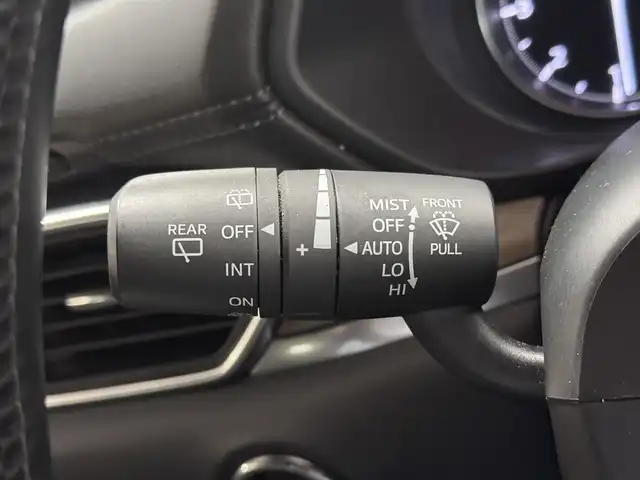 マツダ ＣＸ－５ XD エクスクルーシブモード 三重県 2020(令2)年 6.4万km ソウルレッドクリスタルM ディーゼルターボ/FF/MTモード付フロア6AT/純正 8インチナビ/（FM/AM/aha/Stitcher/Bluetooth/USB/CD*/AUX/DVD*/TV*）*…OP/360°ビュー・モニター/BOSEサウンドシステム/純正フルエアロ（フロント、サイド、リアアンダースカート）/ETC/安全/●車間認知支援システム/●スマートブレーキサポート/●スマートシティブレーキサポート/●車線逸脱警報/●レーンキープアシストシステム/●レーダークルーズコントロール/●BSMシステム（RCTA機能付）/●交通標識認識システム/●ドライバーアテンションアラート/パーキングセンサーシステム/装備/・ナッパレザーシート（ディープレッド）/・パワーシート（D10way/N6way）/・シートヒーター（D/N/2nd左右）/・ステアリングヒーター/・シートベンチレーション（D/N）/・パワーテールゲート/・アクティブドライビングディスプレイ（HUD）/・左右独立オートエアコン/・オートライト/・LEDヘッドランプ/・レインセンサーワイパー/・電子パーキングブレーキ＆オートホールド/・ステアリングスイッチ/・プッシュスタート/・純正19inAW/・スマートキーx1/・保/取/ナビ取/など