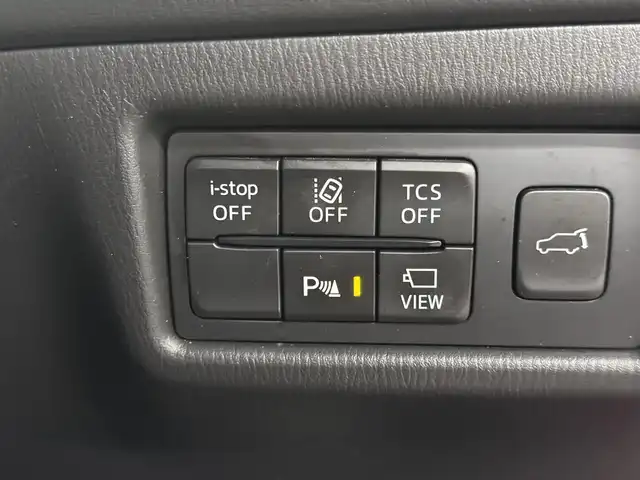 マツダ ＣＸ－５ XD エクスクルーシブモード 三重県 2020(令2)年 6.4万km ソウルレッドクリスタルM ディーゼルターボ/FF/MTモード付フロア6AT/純正 8インチナビ/（FM/AM/aha/Stitcher/Bluetooth/USB/CD*/AUX/DVD*/TV*）*…OP/360°ビュー・モニター/BOSEサウンドシステム/純正フルエアロ（フロント、サイド、リアアンダースカート）/ETC/安全/●車間認知支援システム/●スマートブレーキサポート/●スマートシティブレーキサポート/●車線逸脱警報/●レーンキープアシストシステム/●レーダークルーズコントロール/●BSMシステム（RCTA機能付）/●交通標識認識システム/●ドライバーアテンションアラート/パーキングセンサーシステム/装備/・ナッパレザーシート（ディープレッド）/・パワーシート（D10way/N6way）/・シートヒーター（D/N/2nd左右）/・ステアリングヒーター/・シートベンチレーション（D/N）/・パワーテールゲート/・アクティブドライビングディスプレイ（HUD）/・左右独立オートエアコン/・オートライト/・LEDヘッドランプ/・レインセンサーワイパー/・電子パーキングブレーキ＆オートホールド/・ステアリングスイッチ/・プッシュスタート/・純正19inAW/・スマートキーx1/・保/取/ナビ取/など
