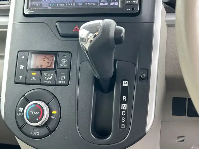 ダイハツ タント G SA 千葉県 2014(平26)年 8.3万km コットンアイボリー ナビＮＳＺＰ－Ｗ６４Ｄ　バックカメラ　ＴＶ　ＣＤ　ＤＶＤ　Ｂｔ　ＵＳＢ　ＥＴＣ　両側電動スライドドア /ドラレコ　アイドリングストップ　衝突軽減防止機能　純正１４インチＡＷ　コットンアイボリーカラー