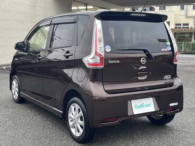日産 デイズ ハイウェイスターX 兵庫県 2017(平29)年 0.8万km モカブラウンP ワンオーナー/保証書・取説・有/純正メモリーナビ・フルセグ・BT・CD・DVD・FM・AM/前方ドライブレコーダー/ETC/バックカメラ/全周囲カメラ/衝突被害軽減ブレーキ/オートハイビーム/アイドリングストップ/プッシュスタート/スマートキー×2/純正フロアマット/純正ドアバイザー/純正14インチアルミホイール