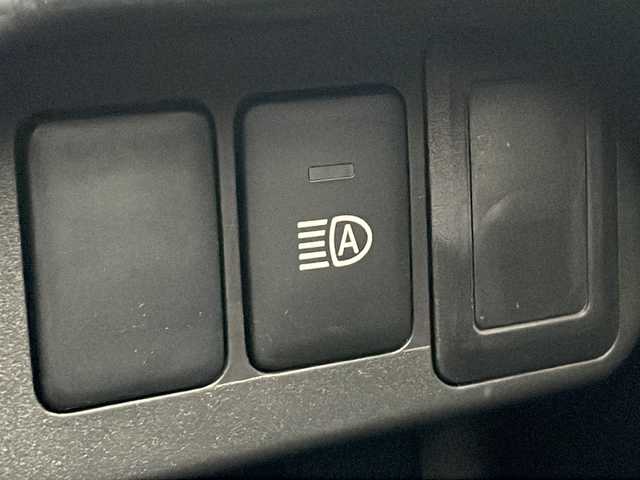 日産 デイズ ハイウェイスターX 兵庫県 2017(平29)年 0.8万km モカブラウンP ワンオーナー/保証書・取説・有/純正メモリーナビ・フルセグ・BT・CD・DVD・FM・AM/前方ドライブレコーダー/ETC/バックカメラ/全周囲カメラ/衝突被害軽減ブレーキ/オートハイビーム/アイドリングストップ/プッシュスタート/スマートキー×2/純正フロアマット/純正ドアバイザー/純正14インチアルミホイール