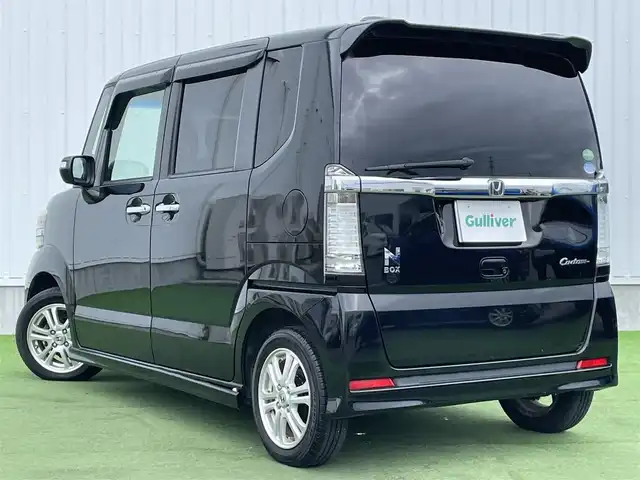 ホンダ Ｎ ＢＯＸ カスタム G Lパッケージ 香川県 2012(平24)年 8.2万km クリスタルブラックパール 社外8インチSDナビ/→フルセグ/CD/DVD/Bluetooth/片側パワースライドドア/純正14インチアルミ/純正フロアマット/ピタ駐ミラー/横滑り防止装置/盗難防止装置/アイドリングストップ/ETC/ベンチシート/パワーステアリング/ステアリングリモコン/プッシュスタート/スマートキー