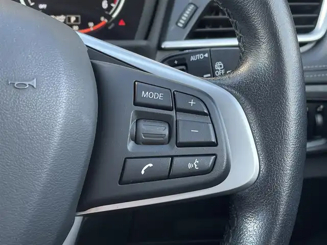 ＢＭＷ ２１８ｄ グランツアラー ラグジュアリー 三重県 2018(平30)年 3.6万km ミネラルホワイト コンフォートアクセス　/インテリジェントセーフティ　/純正ナビ　/バックカメラ　/Ｂｌｕｅｔｏｏｔｈ　/ＥＴＣ　/純正１７インチアルミ　/ブラックルーフレール　/黒革シート　/パワーシート　/シートヒーター　/ＬＥＤヘッド