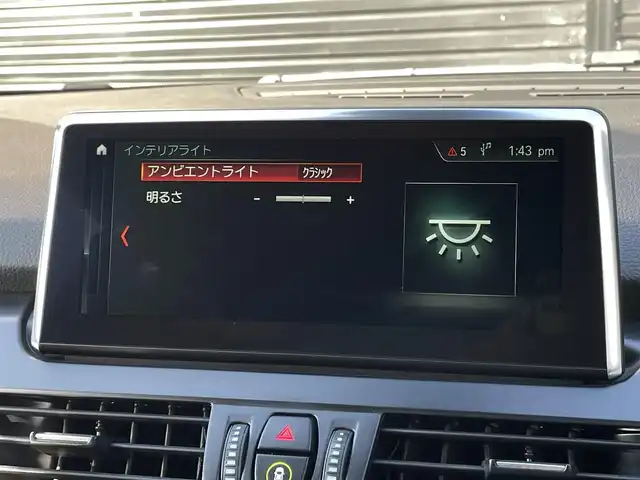 ＢＭＷ ２１８ｄ グランツアラー ラグジュアリー 三重県 2018(平30)年 3.6万km ミネラルホワイト コンフォートアクセス　/インテリジェントセーフティ　/純正ナビ　/バックカメラ　/Ｂｌｕｅｔｏｏｔｈ　/ＥＴＣ　/純正１７インチアルミ　/ブラックルーフレール　/黒革シート　/パワーシート　/シートヒーター　/ＬＥＤヘッド