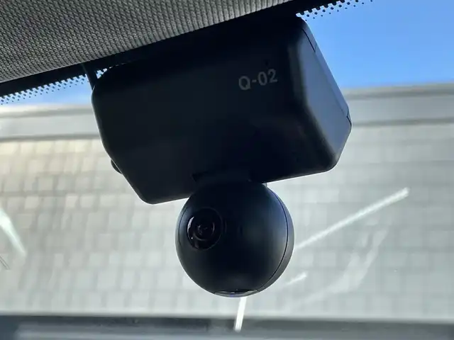 ＢＭＷ ２１８ｄ グランツアラー ラグジュアリー 三重県 2018(平30)年 3.6万km ミネラルホワイト コンフォートアクセス　/インテリジェントセーフティ　/純正ナビ　/バックカメラ　/Ｂｌｕｅｔｏｏｔｈ　/ＥＴＣ　/純正１７インチアルミ　/ブラックルーフレール　/黒革シート　/パワーシート　/シートヒーター　/ＬＥＤヘッド