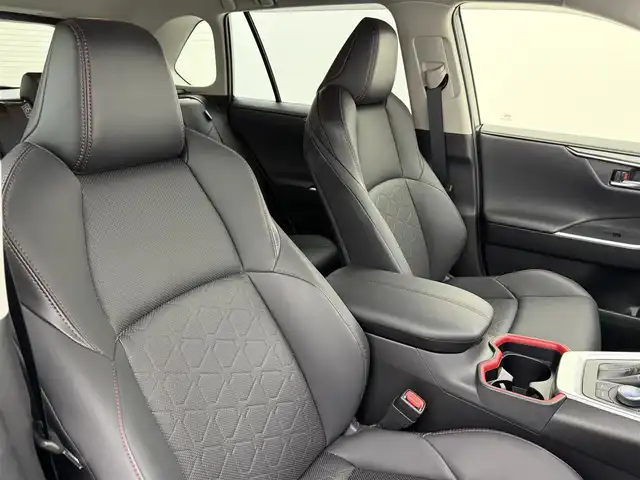 トヨタ ＲＡＶ４ アドベンチャー オフロードPKG 宮城県 2021(令3)年 2.9万km グレーメタリック 4WD/純正ディスプレイオーディオナビ/パワーバックドア/バックモニター/クリアランスソナー/アダプティブクルーズコントロール/プリクラッシュセーフティ/オートマチックハイビーム/レーントレーシングアシスト/ビルトインETC/前後ドライブレコーダー/シートヒーター/エアシート/ステアリングヒーター/BSM/プッシュスタート/スマートキー/オートライト/オートマチックハイビーム/LEDヘッドライト/ワイヤレス充電/スマートフォン連携/純正フロアマット/専用サスペンション/専用18インチAW/ルーフレール/禁煙車