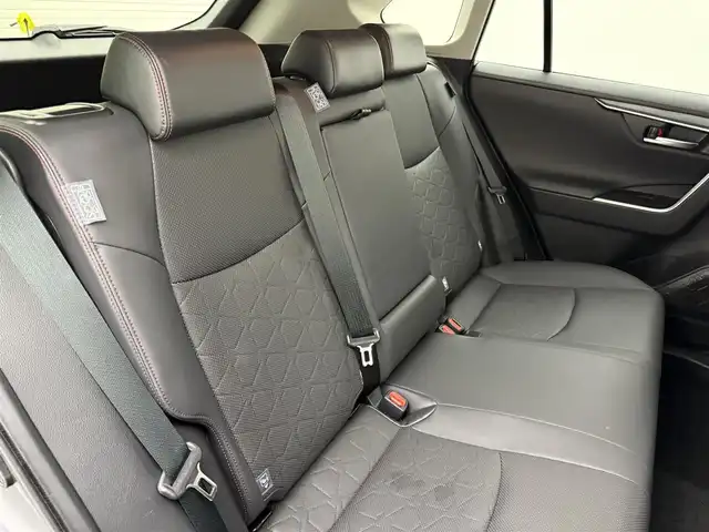 トヨタ ＲＡＶ４ アドベンチャー オフロードPKG 宮城県 2021(令3)年 2.9万km グレーメタリック 4WD/純正ディスプレイオーディオナビ/パワーバックドア/バックモニター/クリアランスソナー/アダプティブクルーズコントロール/プリクラッシュセーフティ/オートマチックハイビーム/レーントレーシングアシスト/ビルトインETC/前後ドライブレコーダー/シートヒーター/エアシート/ステアリングヒーター/BSM/プッシュスタート/スマートキー/オートライト/オートマチックハイビーム/LEDヘッドライト/ワイヤレス充電/スマートフォン連携/純正フロアマット/専用サスペンション/専用18インチAW/ルーフレール/禁煙車