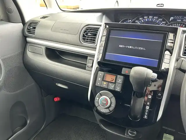 ダイハツ タント カスタム X 群馬県 2016(平28)年 7.9万km パールホワイトⅢ (株)IDOMが運営する【じしゃロン伊勢崎店】の自社ローン専用車両になりますこちらは現金またはオートローンご利用時の価格です。自社ローンご希望の方は別途その旨お申付け下さい/純正SDナビゲーション/バックカメラ/CD/DVD/SD/BT/DTV/USB/HDMI/左パワースライドドア/ETC/オートライト/LEDヘッドライト/フォグライト/アイドリングストップ/ドアバイザー/純正フロアマット