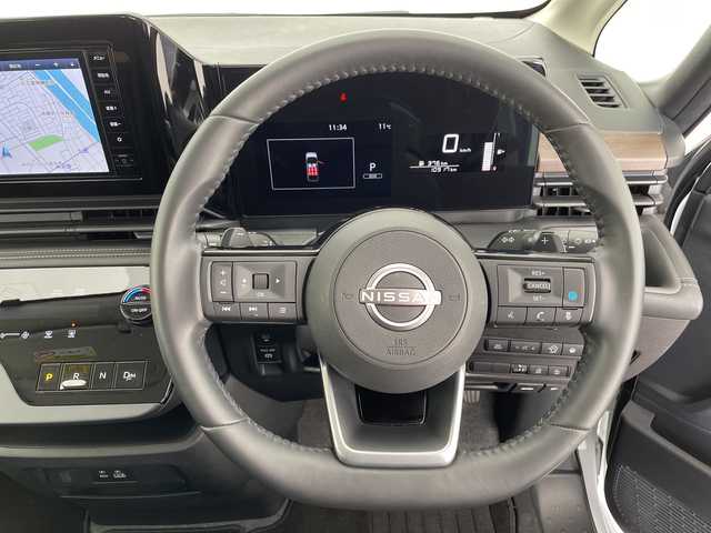 日産 セレナ ハイウェイスター V Vセレクション 愛知県 2024(令6)年 1.1万km プリズムホワイト プロパイロット/純正9型ナビ/全方位カメラ/両側パワースライドドア/レーダークルーズコントロール/シートヒーター/バックカメラ/コーナーセンサー/ブラインドスポットモニター/LEDヘッドライト/パドルシフト/インテリジェントミラー/リアオートエアコン/オートマチックハイビーム/ETC/衝突軽減システム/フルセグ/Bluetooth/ステアリングスイッチ/スマートキー/プッシュスタート