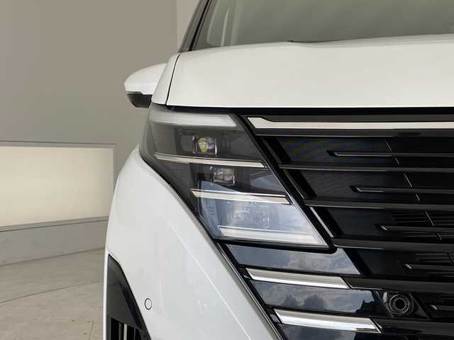 日産 セレナ ハイウェイスター V Vセレクション 愛知県 2024(令6)年 1.1万km プリズムホワイト プロパイロット/純正9型ナビ/全方位カメラ/両側パワースライドドア/レーダークルーズコントロール/シートヒーター/バックカメラ/コーナーセンサー/ブラインドスポットモニター/LEDヘッドライト/パドルシフト/インテリジェントミラー/リアオートエアコン/オートマチックハイビーム/ETC/衝突軽減システム/フルセグ/Bluetooth/ステアリングスイッチ/スマートキー/プッシュスタート