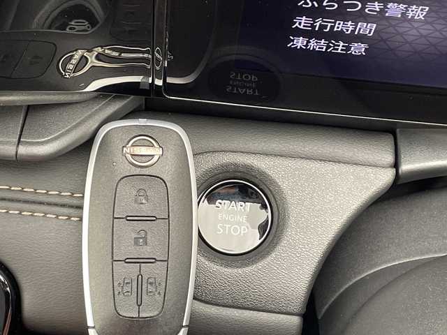 日産 セレナ ハイウェイスター V Vセレクション 愛知県 2024(令6)年 1.1万km プリズムホワイト プロパイロット/純正9型ナビ/全方位カメラ/両側パワースライドドア/レーダークルーズコントロール/シートヒーター/バックカメラ/コーナーセンサー/ブラインドスポットモニター/LEDヘッドライト/パドルシフト/インテリジェントミラー/リアオートエアコン/オートマチックハイビーム/ETC/衝突軽減システム/フルセグ/Bluetooth/ステアリングスイッチ/スマートキー/プッシュスタート