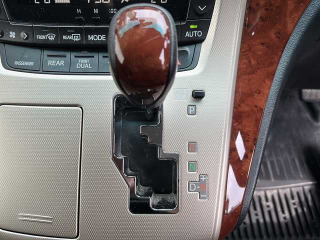 トヨタ ヴェルファイア 2．4Z プラチナセレクションⅡ 埼玉県 2010(平22)年 16.7万km ブラック サンルーフ　/社外８インチナビ　/フルセグ/DVD/CD/BT/社外フリップダウンモニター　/社外エアロ　/社外シートカバー　/ドライブレコーダー　/バックカメラ　/パワーバックドア　/両側パワースライドドア/横滑り防止/コーナーセンサー/２列目オットマン　/オートライト/保証書　/取扱説明書