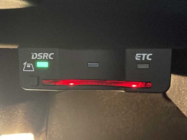 アウディ ＴＴクーペ 2．0 TFSI クワトロ 愛媛県 2017(平29)年 3.4万km 黒 アウディバーチャルコックピット/純正メモリナビ /・フルセグTV/・Bluetooth接続/・CD/DVD/・AM/FM/ビルトインETC/バックカメラ/レザーシート /前席パワーシート/前後ドライブレコーダー/電動ウィング/コーナーセンサー/パーキングアシスト/ブラインドスポットモニター/パドルシフト/クルーズコントロール/社外レーダー/LEDヘッドライト/スペアキー
