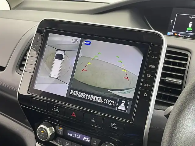 日産 セレナ e－パワー ハイウェイスター V 埼玉県 2022(令4)年 0.8万km ダイヤモンドブラック 純正１０インチ　フリップダウンモニター　アラウンドビューモニター　ＢＳＭ　プロパイロット　レーダークルーズコントロール　ドライブレコーダー　ビルトインＥＴＣ　デジタルインナーミラー　ハンズフリー　ＴＶ
