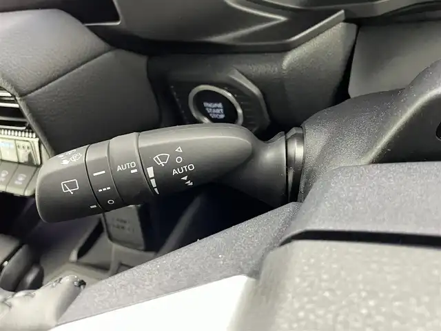トヨタ ランドクルーザー ２５０ VX 熊本県 2024(令6)年 0.4万km プラチナホワイトパールマイカ ワンオーナー/純正ディスプレイオーディオ/(フルセグ/Bluetooth/ApplCarPlay)/サンルーフ/パノラミックビューモニター/トヨタセーフティーセンス/・プリクラッシュセーフティ/・レーダークルーズコントロール/・レーンキープアシスト/・ブラインドスポットモニター/・先行車発進告知/・標識認識/・オートマチックハイビーム/LEDオートライト/フォグライト/本革シート/D席パワーシート/シートヒーター/ベンチレーション/ステアリングヒーター/電動リアゲート/電動パーキング/ブレーキホールド/デジタルインナーミラー/ビルトインETC/ヘッドライトウォッシャー/ステアリングヒーター/丸目ヘッドライト