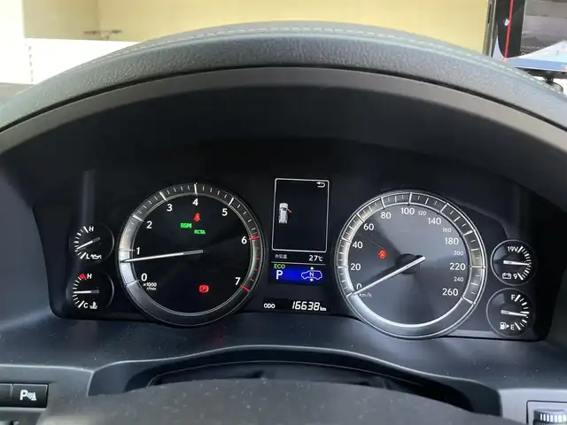 レクサス ＬＸ 570 大阪府 2016(平28)年 1.7万km スターライトブラックガラスフレーク ワンオーナー/モデリスタエアロ/サンルーフ/ルーフレール/マークレビンソン/全方位モニター/リアエンターテイメントシステム/クールBOX/純正HDDナビ/・AM/FM/CD/DVD/BT/フルセグ/HDMI/エアサスペンション/ヘッドアップディスプレイ/茶革シート/・全席パワーシート/・D席メモリシート/・D席/N席シートヒーター/・D席/N席エアシート/ステアリングヒーター/電動リアゲート/三眼LEDヘッドライト/電子パーキング/レーダー探知機（TZ-R001A）/ドライブレコーダー（TZ-D001）/ETC2/0/トヨタセーフティーセンス/・プリクラッシュセーフティー/・レーンディパーチャーアラート/・ブラインドスポットモニター/・レーダークルーズコントロール/・フロント・バックソナー/・リアクロストラフィックアラート/スペアキー/保証書/取扱説明書/記録簿H28/H29/H30/R2/R3/R4/R5/R6/R7