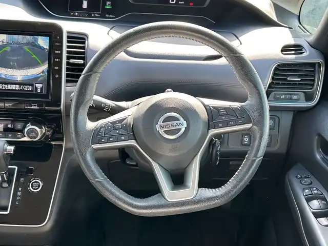 日産 セレナ ハイウェイスター V 千葉県 2020(令2)年 7.1万km ダイヤモンドブラック 純正10インチSDナビ/(フルセグ/FM/AM/CD/DVD/Bluetooth)/バックカメラ/衝突被害軽減システム/車線逸脱警報/クルーズコントロール/両側パワースライドドア/横滑り防止装置/ETC/ドライブレコーダー/アイドリングストップ/LEDヘッドライト/フォグランプ/オートライト/ウィンカーミラー/電動格納ミラー/純正16インチAW/禁煙車/プッシュスタート/スマートキー/フロアマット/ドアバイザードアバイザー
