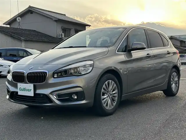 ＢＭＷ ２１８ｄ xDriveアクティブツアラー ラグジュアリー 山梨県 2017(平29)年 4.1万km プラチナシルバー 純正HDDナビ/バックカメラ/黒レザーシート/シートヒーター/パワーシート/インテリジェントセーフティ/LEDヘッドライト/パーキングアシスト/コンフォートアクセス/前後PDC/ダイナミックトラクションコントロール/パワーバックドア/ETC/オートライト/オートワイパー/純正１６インチアルミホイール/スペアキー(スマートキー)