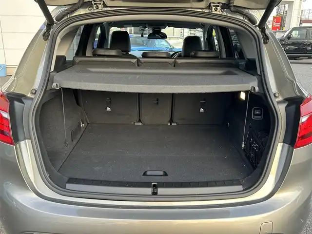 ＢＭＷ ２１８ｄ xDriveアクティブツアラー ラグジュアリー 山梨県 2017(平29)年 4.1万km プラチナシルバー 純正HDDナビ/バックカメラ/黒レザーシート/シートヒーター/パワーシート/インテリジェントセーフティ/LEDヘッドライト/パーキングアシスト/コンフォートアクセス/前後PDC/ダイナミックトラクションコントロール/パワーバックドア/ETC/オートライト/オートワイパー/純正１６インチアルミホイール/スペアキー(スマートキー)