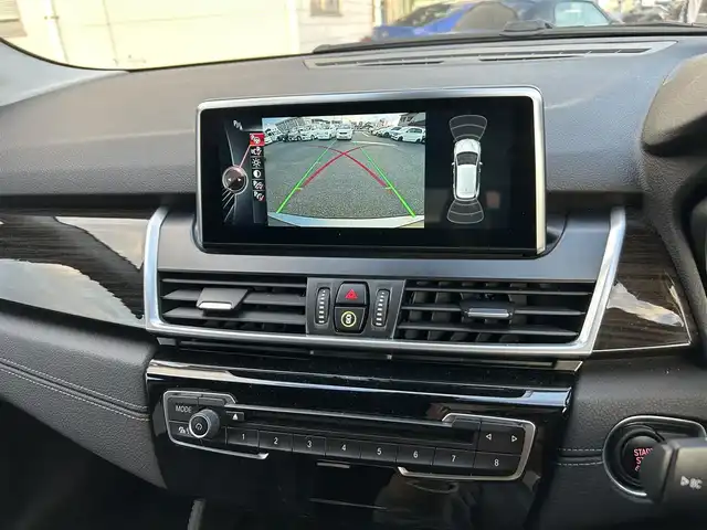 ＢＭＷ ２１８ｄ xDriveアクティブツアラー ラグジュアリー 山梨県 2017(平29)年 4.1万km プラチナシルバー 純正HDDナビ/バックカメラ/黒レザーシート/シートヒーター/パワーシート/インテリジェントセーフティ/LEDヘッドライト/パーキングアシスト/コンフォートアクセス/前後PDC/ダイナミックトラクションコントロール/パワーバックドア/ETC/オートライト/オートワイパー/純正１６インチアルミホイール/スペアキー(スマートキー)