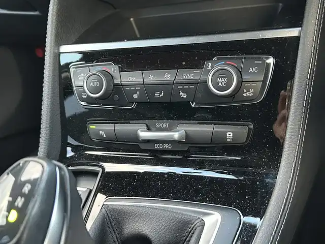 ＢＭＷ ２１８ｄ xDriveアクティブツアラー ラグジュアリー 山梨県 2017(平29)年 4.1万km プラチナシルバー 純正HDDナビ/バックカメラ/黒レザーシート/シートヒーター/パワーシート/インテリジェントセーフティ/LEDヘッドライト/パーキングアシスト/コンフォートアクセス/前後PDC/ダイナミックトラクションコントロール/パワーバックドア/ETC/オートライト/オートワイパー/純正１６インチアルミホイール/スペアキー(スマートキー)