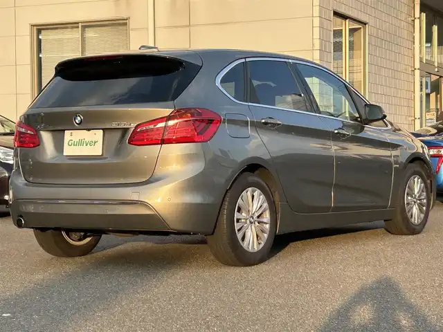ＢＭＷ ２１８ｄ xDriveアクティブツアラー ラグジュアリー 山梨県 2017(平29)年 4.1万km プラチナシルバー 純正HDDナビ/バックカメラ/黒レザーシート/シートヒーター/パワーシート/インテリジェントセーフティ/LEDヘッドライト/パーキングアシスト/コンフォートアクセス/前後PDC/ダイナミックトラクションコントロール/パワーバックドア/ETC/オートライト/オートワイパー/純正１６インチアルミホイール/スペアキー(スマートキー)