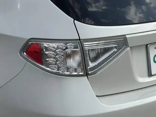スバル インプレッサ 2．0GT 岩手県 2009(平21)年 8.7万km サテンホワイトパール 禁煙車/4WD/寒冷地仕様/stiタワーバー/スバルプレミアムサウンド1DINオーディオ/クルーズコントロール/MTモード/横滑り防止装置/フォグライト/〇プッシュスタート/〇電動格納ミラー/〇ウィンカーミラー/〇ドアバイザー/〇フロアマット/〇シガーソケット/〇スマートキー/スペアキー/ETC