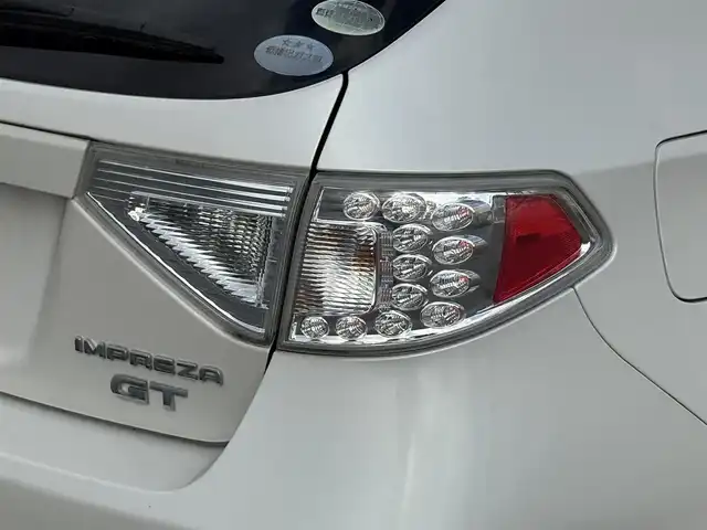 スバル インプレッサ 2．0GT 岩手県 2009(平21)年 8.7万km サテンホワイトパール 禁煙車/4WD/寒冷地仕様/stiタワーバー/スバルプレミアムサウンド1DINオーディオ/クルーズコントロール/MTモード/横滑り防止装置/フォグライト/〇プッシュスタート/〇電動格納ミラー/〇ウィンカーミラー/〇ドアバイザー/〇フロアマット/〇シガーソケット/〇スマートキー/スペアキー/ETC