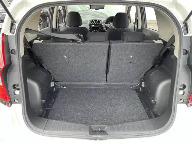 日産 ノート e－パワー X 東京都 2018(平30)年 5.2万km ホワイト デジタルインナーミラー　/ETC　/スペアキー　/オートエアコン　/CD　/ABS　/横滑り防止装置　/コーナーセンサー　/レーンアシスト　/盗難防止装置　/オートライト　/衝突被害軽減システム　/保証書/取扱説明書/記録簿