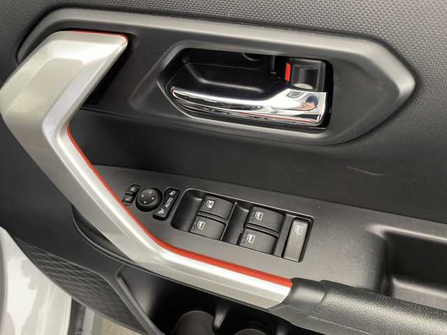 トヨタ ライズ Z 宮崎県 2021(令3)年 2.7万km シャイニングホワイトパール 純正ナビ/Ｂｌｕｅｔｏｏｔｈ　/フルセグＴＶ/ＦＭ／ＡＭ　/ＣＤ/Ｄ/Ｎ席シートヒーター/バックカメラ　/クルーズコントロール　/コーナセンサー/衝突被害軽減ブレーキシステム　/オートライト　/ドライブレコーダー/プッシュスタート/スペアキー