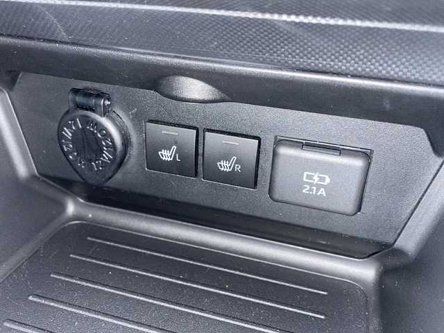 トヨタ ライズ Z 宮崎県 2021(令3)年 2.7万km シャイニングホワイトパール 純正ナビ/Ｂｌｕｅｔｏｏｔｈ　/フルセグＴＶ/ＦＭ／ＡＭ　/ＣＤ/Ｄ/Ｎ席シートヒーター/バックカメラ　/クルーズコントロール　/コーナセンサー/衝突被害軽減ブレーキシステム　/オートライト　/ドライブレコーダー/プッシュスタート/スペアキー