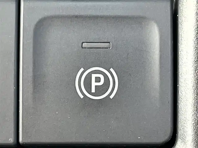 トヨタ ライズ G 兵庫県 2022(令4)年 2.8万km ブラックマイカメタリック 純正７インチナビ/バックカメラ/ワンセグ/BT/CD/ステアリングリモコン/スマートアシスト/純正バイザー/純正フロアマット/ヘッドライトレベライザー/純正アルミタイヤ/オートライト/スイッチスタート