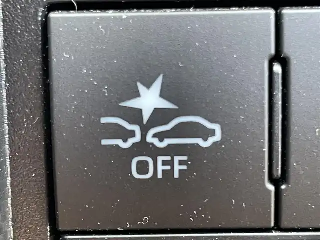 トヨタ ライズ G 兵庫県 2022(令4)年 2.8万km ブラックマイカメタリック 純正７インチナビ/バックカメラ/ワンセグ/BT/CD/ステアリングリモコン/スマートアシスト/純正バイザー/純正フロアマット/ヘッドライトレベライザー/純正アルミタイヤ/オートライト/スイッチスタート